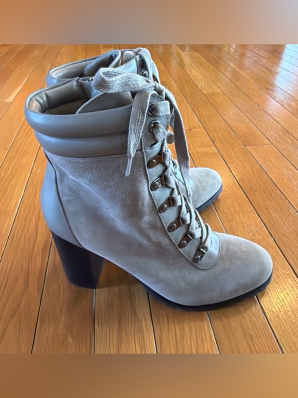 New White House Black Market 'Becca' Combat Boots Lace Up Block Heel Sz 7.5